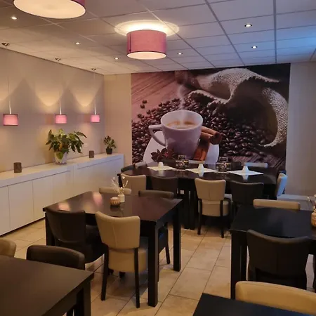 Cafe De Sport Szálloda Velden